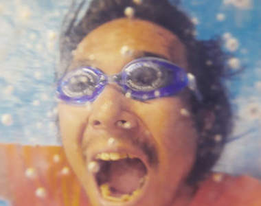 《一人海水浴場》后里蟹這道浪怎麼可以這麼大