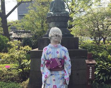 網路瘋傳《銀髮和服美人》像妖精般的俄羅斯與義大利混血正妹
