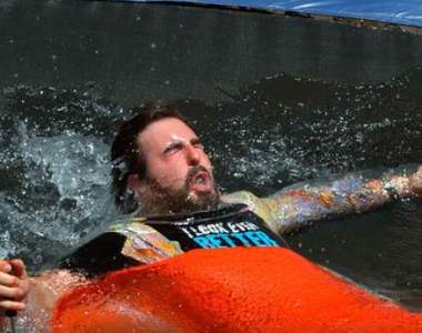 慢動作炸水球…《高速攝影》讓命案現場也變得好唯美餒