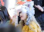 女偶像《為了滿足粉絲願望把禮物通通往頭上戴去》結果一個不小心就變成疊疊樂場景ㅋㅋ 女偶像《為了滿足粉絲願望把禮物通通往頭上戴去》結果一個不小心就變成疊疊樂場景ㅋㅋ