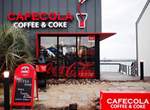 整家店都紅通通的《可樂咖啡專賣店》走進店裡才知道有多驚人