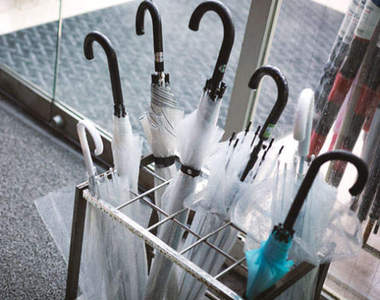 《雨傘被偷的五種情境》你媽知道下雨天你在幹傘嗎