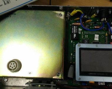 《醫療器材裡的秘密》拆開以後發現Game Boy？！