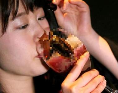 【閱覽注意】讓外國人震驚的蟲蟲酒吧《Duranbar》在這裡吃到蟲正常的?