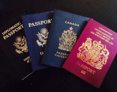 知識《為什麼護照只有4個顏色》原來綠色護照有這意思?