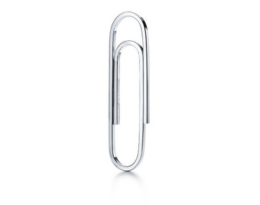 《Tiffany&co. 開賣日常用品》看到這《超貴的迴紋針》真的很想問問金字塔頂端的客人們有人買回家了嗎?