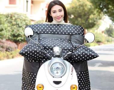 《加絨機車擋風服》地上最強完全防護級別就是這麼暖XD