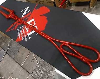 擊退使徒靠這把《朗基努斯之槍棉被拍》貫穿突破棉被的AT力場吧（？）