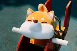 大人氣《超軟萌秋田犬玩偶》隨便你捏臉它都不會生氣唷XD