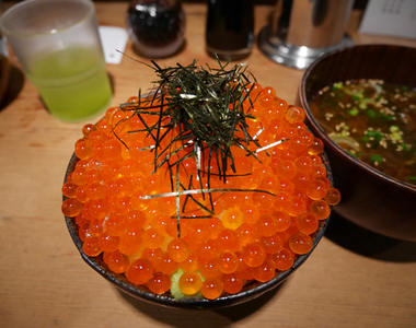 東京《鬼盛級海鮮丼》各種新鮮海鮮丼飯~鮭魚子控注意啦
