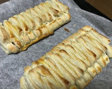 超偷懶《超簡單的巧克力派DIY》這巧克力派好好吃啊~是你做的嗎？是呀~哦呵呵呵(偷笑)