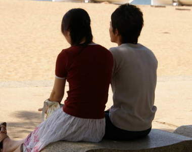 《倦怠期的情侶解套法》原來玩兩人三腳就可以替感情增溫呢XD