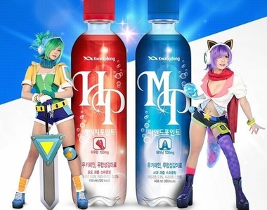 喝了上藍buff《韓國推出HP、MP飲料》 藍爸表示：終於不用打我了......