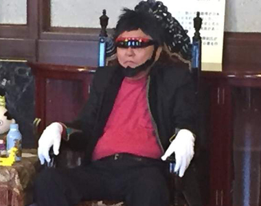 世界COSPLAY大會《名古屋市長扮碇源堂人氣爆表》司令會不會太少運動了……