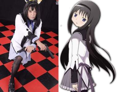 腿毛大叔社長po《魔法少女「曉美焰」cos照》聲援被嗆的求職者…