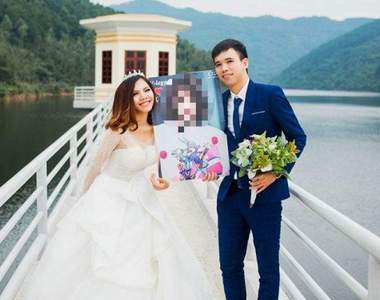 可惡想去《粉絲參加演唱會結果帶一位老婆回家》這不是演唱會是婚友聯誼社了吧(笑)