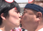 初吻是大叔?《日本藝人出川哲朗奪走國中男生初吻》說不定人家早就很熟練了呢…… 初吻是大叔?《日本藝人出川哲朗奪走國中男生初吻》說不定人家早就很熟練了呢……