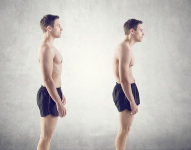 《抬頭挺胸幫助改善憂鬱症》別再彎腰駝背了(挺)