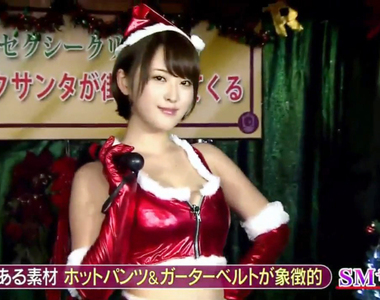 巨乳模特兒示範《聖誕節性感COSPLAY》12月想掌握男人心就靠這些了……