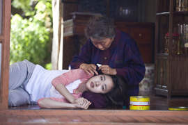 韓版花甲《季春奶奶》入秋後第一部衛生紙用不夠的祖孫情