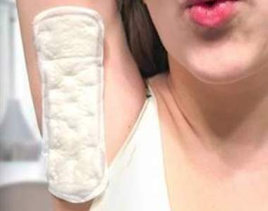 《只有女生懂的日常偏方》把護墊放在腋下又有什麼神奇功用?