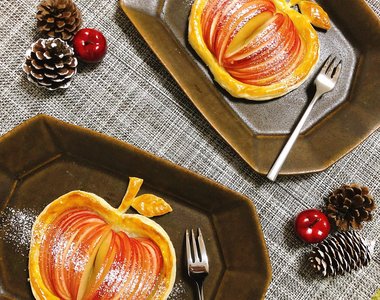 超簡單的甜點食譜《蘋果外型的蘋果派》光看就流口水啦~