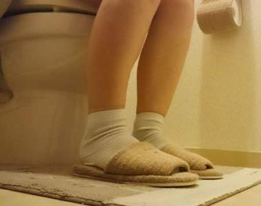 《客訴拉屎太大聲》大便音量這是可以調節的嗎XD