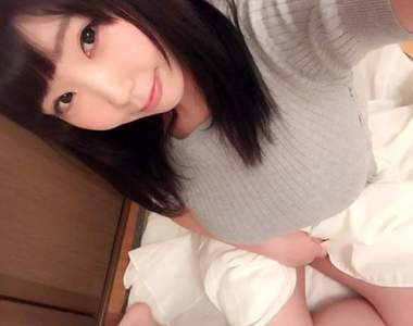 《騎上位幻想女孩》麻生亞實的著衣巨乳讓網友受不了