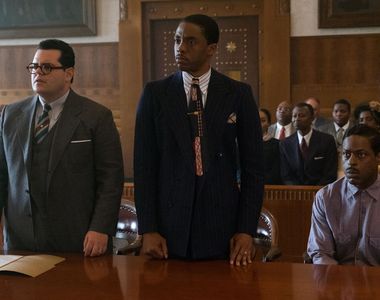 電影《馬歇爾》成為黑豹前 他是棒球選手 也是第一位黑人大法官...