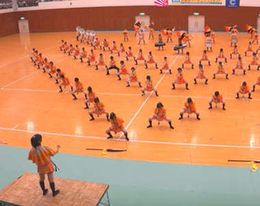 超強高校生《京都橘管樂隊》吹著吹著就跳起舞來了♫