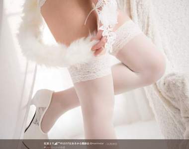 《性感膝上襪魅力》白色的純潔與小惡魔的壞壞