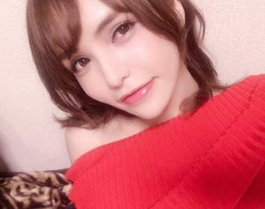 AV史上最美混血人妖《月島杏奈》這麼可愛一定是男孩子