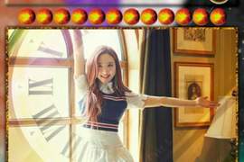 粉絲自製《TWICE遊戲王卡片》在檯面上覆蓋一張林三歲結束這回合