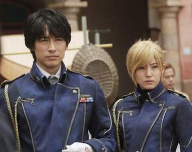 新劇照曝光《鋼之鍊金術師真人電影》羅伊·馬斯坦古&莉莎·霍克愛