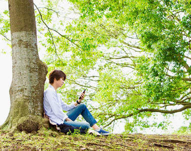 BL電影《向陽之處必有聲》預告解禁 跨越聽覺障礙的暖心之戀...