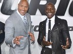 《玩命關頭9延期》巨石強森跟Tyrese Gibson的恩怨還沒完 《玩命關頭9延期》巨石強森跟Tyrese Gibson的恩怨還沒完