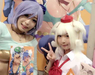 知名18禁繪師的福利《水龍敬玩弄爆乳COSER》真是太令人羨慕了……