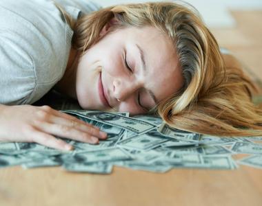 《睡覺就像中樂透一樣幸福》所以可以再多睡一下嗎...Zzz