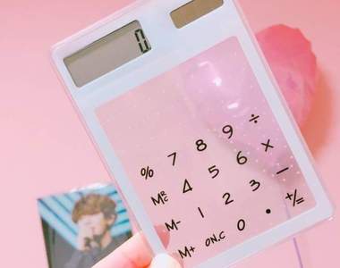 《大創透明計算機》近未來的設計感讓你怎麼DIY都好看