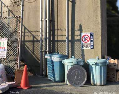 神人微型藝術家《荒木智》巨大手指出現前還想說幹嘛拍路邊垃圾…