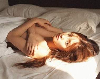 深夜福利《不用替身直接裸身上場的女星》若隱若現的美感超迷人