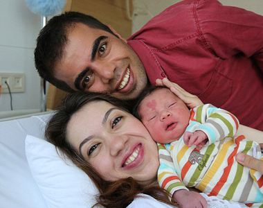 《帶著愛心出生的嬰兒》那是爸爸媽媽給你的愛啊❤