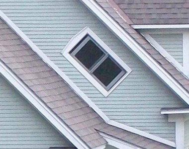 《世界各國的有趣迷信》傾斜的窗戶是用來避免魔女入侵的方法？