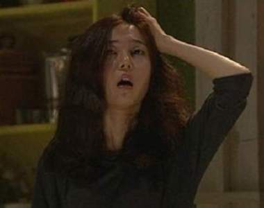 《睡覺時會不知不覺做的事》邊睡邊講話讓人超想貓一拳阿........