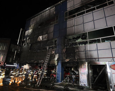 地下停車場的一輛車造成《南韓健身中心大火》問題是為何死者幾乎都是女性呢