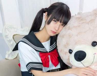 《死庫水的夏日開賣啦》夏天本來就應該穿件性感的泳衣壓
