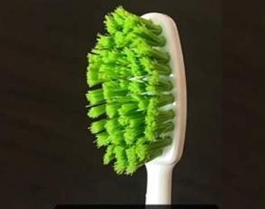 《牙刷爆裂應對法》放入OO中就可以讓牙刷一秒變新的