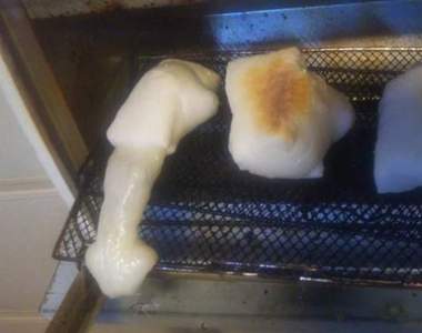 《年糕發情中》只不過是烤個年糕為什麼都變成這種形狀ww（掩面）