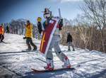 衝擊《鋼彈滑雪中》變裝再現度跟滑雪技巧都一樣高超啊ww 衝擊《鋼彈滑雪中》變裝再現度跟滑雪技巧都一樣高超啊ww