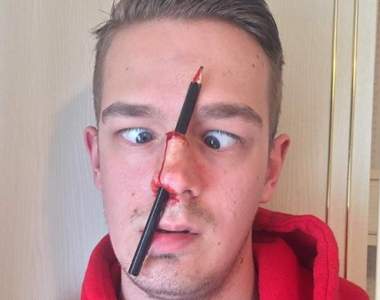 《血腥帥哥特殊化妝》閱覽注意級畫面超恐怖但其實都是假的啦XD